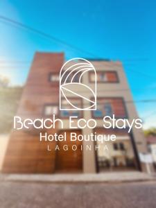 帕赖帕巴Beach Eco Stays Hotel Boutique Lagoinha的标志酒店,带有精品酒店lacomaru