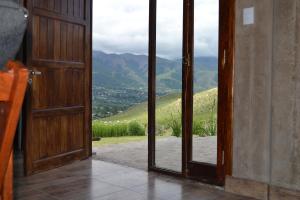 塔菲德尔瓦勒Aires del Alto - casas的享有山景的开放式门