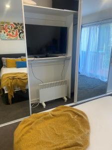 Ange's BnB - Self Contained Unit with Ensuite客房内的一张或多张床位