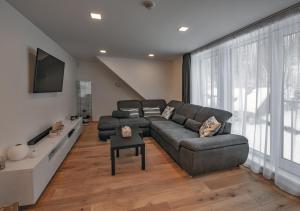 Apartmány Chlupáč Herlíkovice的休息区