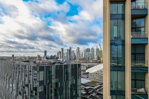 伦敦ShyPen的从大楼欣赏到城市天际线的景色