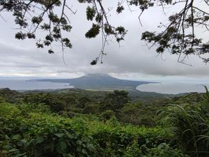 Santa CruzEco-Lodge El Porvenir.的山水景