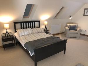 Beautiful Cotswold Accommodation, near Winchcombe客房内的一张或多张床位