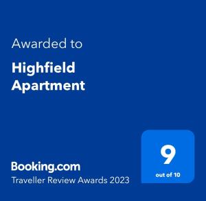 奥格斯堡Highfield 2 rooms Apartment的标有文本的蓝色标志,以突出预期的约会