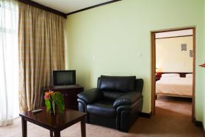 Gorillas Lake Kivu Hotel的休息区