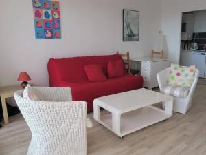 Appartement Perros-Guirec, 1 pièce, 2 personnes - FR-1-368-233的休息区