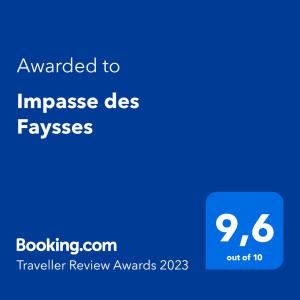 吕奥姆Impasse des Faysses的蓝电话屏幕,文字被授予增加绕行