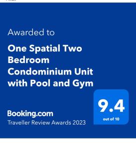 One Spatial Two Bedroom Condominium Unit with Pool and Gym free Netflix and wifi平面图