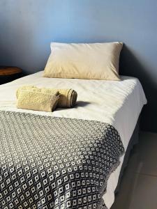 Etosha/Omuthiya 2 Bedroom客房内的一张或多张床位