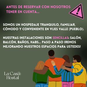 VijesLa Casa Hostal De Vijes的一群拥抱者的海报
