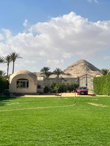开罗Sahure Pyramid View lnn的山地房子