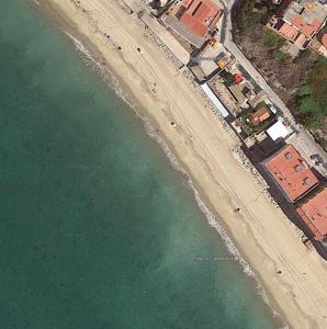 圣玛丽亚港Casa de invitados, a pie de playa, en La Torre Verde的享有海滩和海洋的空中景致
