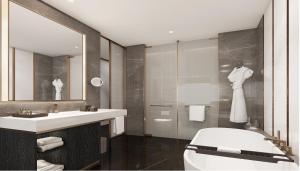 宁波宁波洲际酒店的一间带水槽、卫生间和镜子的浴室