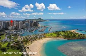 檀香山Waikiki High-rise sea view free parking的享有海滩和海洋的空中景致