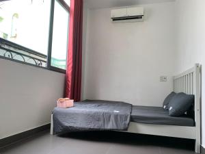 Elegant Hostel Sai Gon - District 3客房内的一张或多张床位