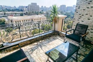 开罗Luxury VIP apartment的市景阳台