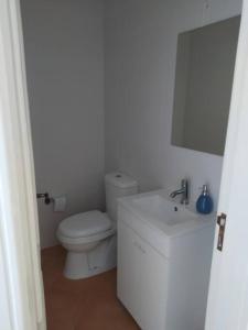 Apartamento em Torreira - Nenúfares的一间浴室