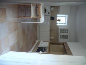 里斯本橄榄园178号公寓 的厨房配有水槽和台面