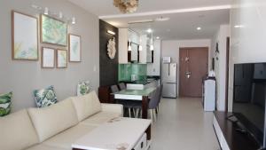 AnE House SHP Plaza 12 Lạch Tray, Hải Phòng的休息区