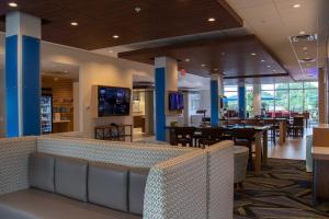 Holiday Inn Express & Suites - Tuscaloosa East - Cottondale, an IHG Hotel餐厅或其他用餐的地方