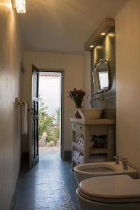 切洛阿里巴度假屋的一间浴室