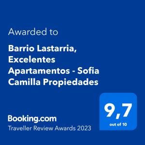圣地亚哥Barrio Lastarria, Excelentes Apartamentos - Sofia Camilla Propiedades的手机的屏幕,文字被授予屏障,澳大利亚优秀