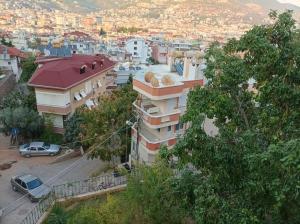 阿拉尼亚modern house in perfect location的城市空中景观和建筑