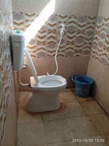 OYO Hotel Rajeshwari Plaza的一间浴室