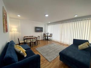 [B Home] Lively 3BR at Barranco的休息区