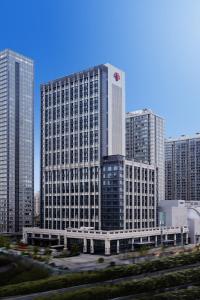 上海大都会海逸公寓的一座高楼城市的大建筑