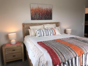 Cactus Apartment - Prescott Cabin Rentals客房内的一张或多张床位