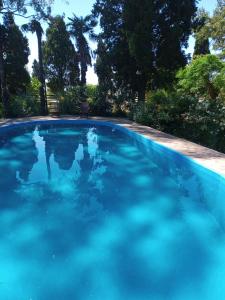 Casa De Campo La Huella内部或周边的泳池