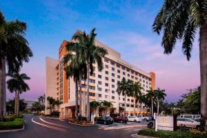 普兰塔寻Renaissance Fort Lauderdale West Hotel的 ⁇ 染毫克酒店