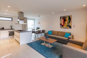 黑珍珠公寓酒店的休息区