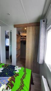 波讷地区圣朱利安Mobil-home Loic camping les Dunes de Contis的相册照片