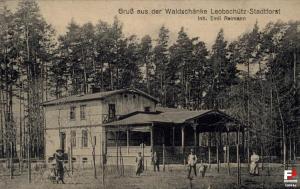 KwatoniówMarysieńka的一张旧黑白相间的建筑照片