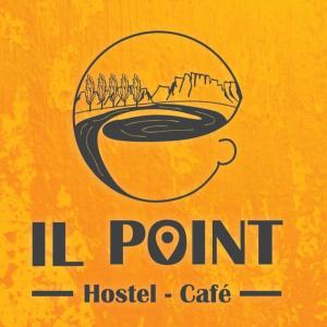 内乌肯Il Point Hostel Cafe的上面标着我给医院咖啡馆贴上一个牌子