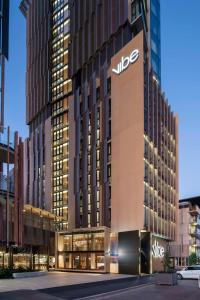阿德莱德Vibe Hotel Adelaide的费城的msg酒店 ⁇ 染