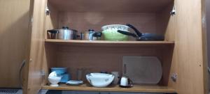 萨尔雷Ka-Bela 2的碗柜和其他厨房用品