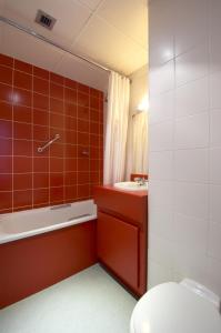 旅程住宿贝尔法斯特酒店的一间浴室