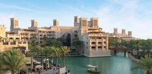 迪拜Madinat Jumeirah Living, MJL Dubai的水中船只 ⁇ 染度假村