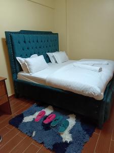 Luxurious 2bedroom furnished apartment客房内的一张或多张床位