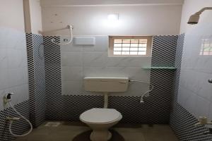 OYO Lions Residency的一间浴室
