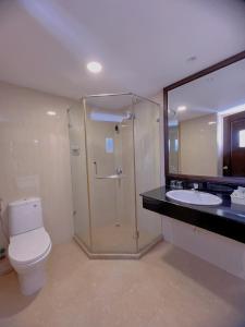 Nha Trang Crystal Hotel的一间浴室