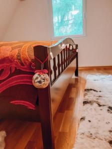 KakanjVilla Katharina的带沙发和地毯的客厅