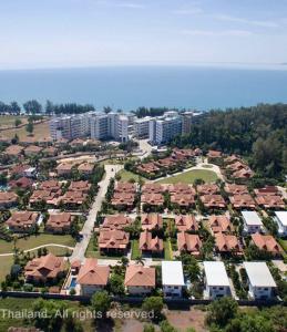 梅尔皮姆AG公寓的享有拥有房屋和建筑的度假村的空中景致