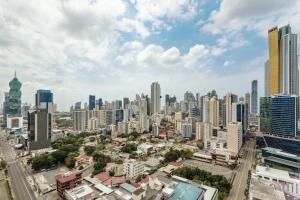 巴拿马城W Panama的城市空中景观高楼