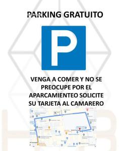 托雷维耶哈Hostal HB Torrevieja的带有停车图和地图的标志