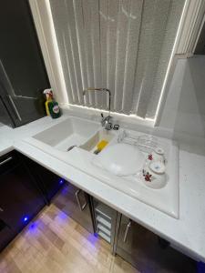 Luxury Apartment with a jacuzzi的一间浴室