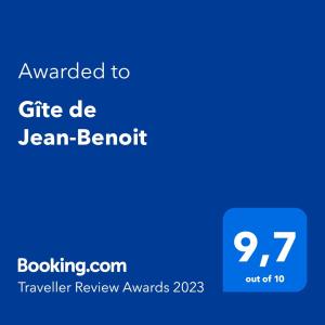 Gîte de Jean-Benoit的附有电子邮件的蓝色屏幕,以支付礼品借出优惠